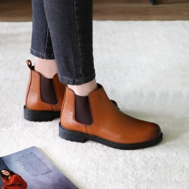 نیمبوت زنانه